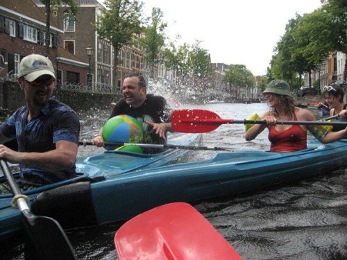 Kayak water battle